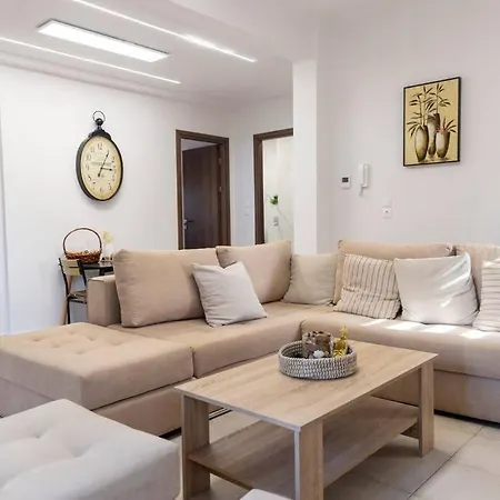 Top House Apartmán Tríkala