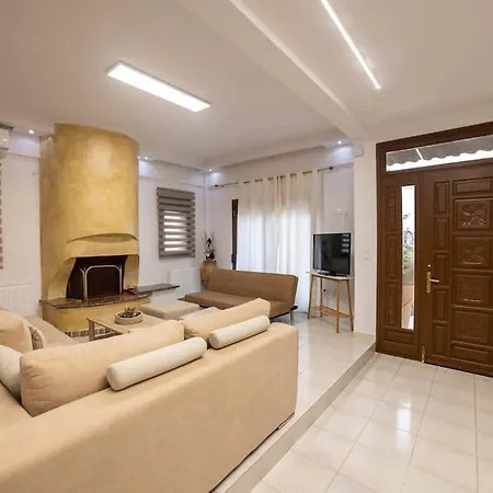 Top House * Tríkala