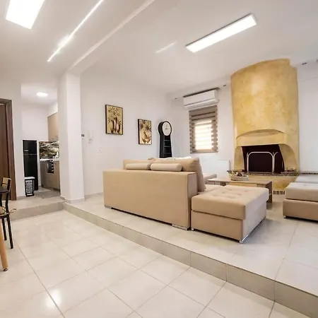 Top House *